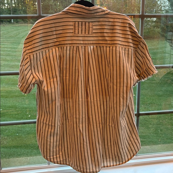 Free People Christopher Linen Shirt oversized tan black classic small new - Picture 16 of 16